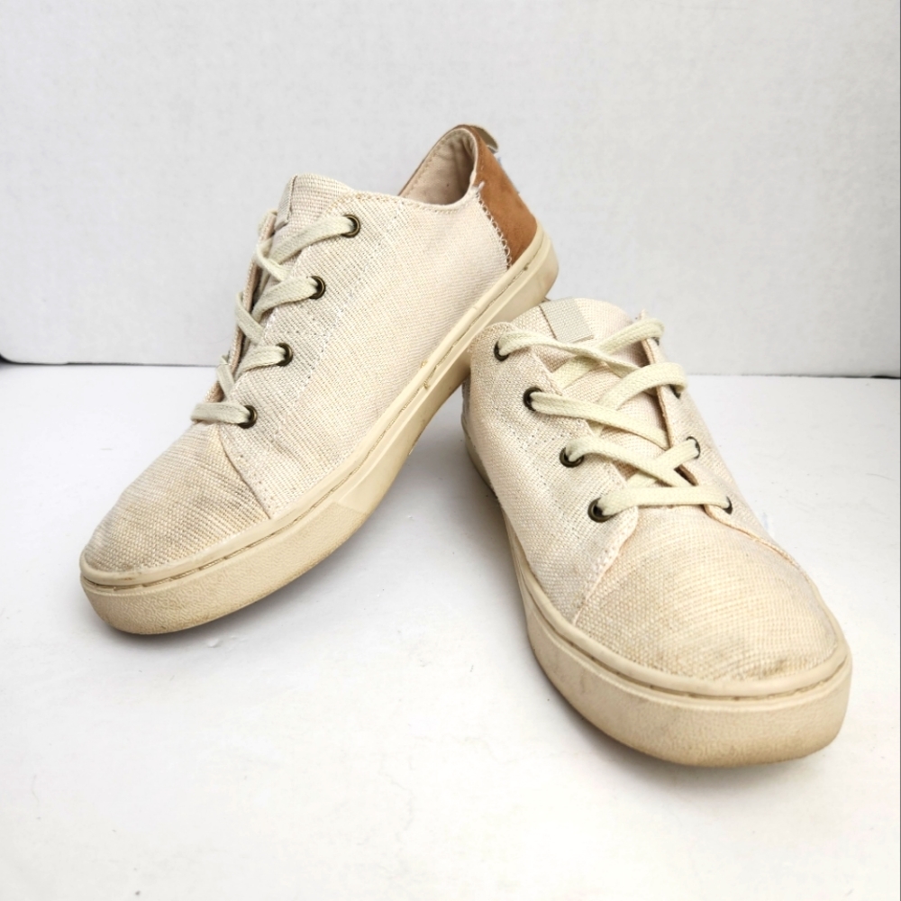 Toms shoes sz 4